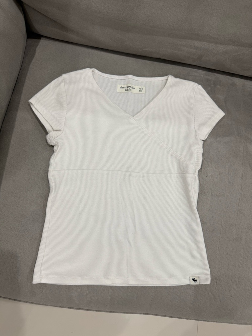 Abercrombie & Fitch White Ribbed V-Neck Short Sleeve Top